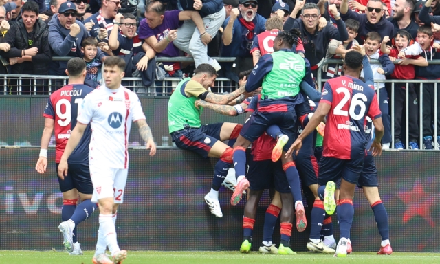 Perle di Viola, Gaetano e Luvumbo: scatto salvezza del Cagliari. Monza sempre più ultimo 1 Perle di Viola, Gaetano e Luvumbo: scatto salvezza del Cagliari. Monza sempre più ultimo