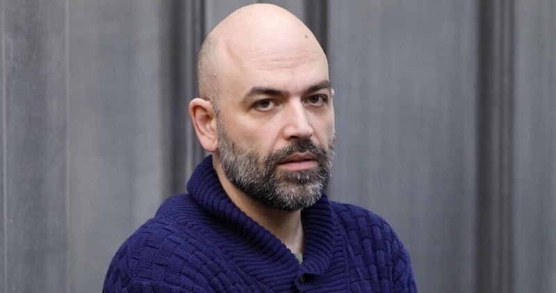 “Orsolini, gol alla curva ‘ndranghetista e all’Inter ambigua coi clan”: Roberto Saviano pesantissimo 1 “Orsolini, gol alla curva ‘ndranghetista e all’Inter ambigua coi clan”: Roberto Saviano pesantissimo