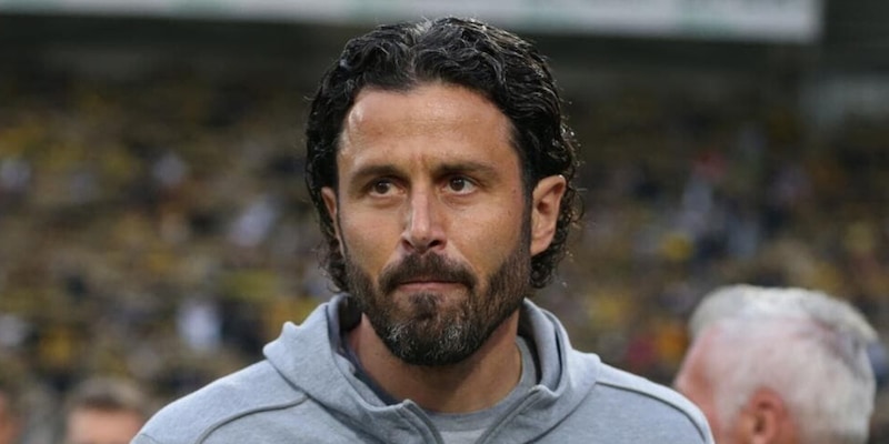 Grave lutto per Fabio Grosso: il Sassuolo si stringe attorno al tecnico 1 Grave lutto per Fabio Grosso: il Sassuolo si stringe attorno al tecnico