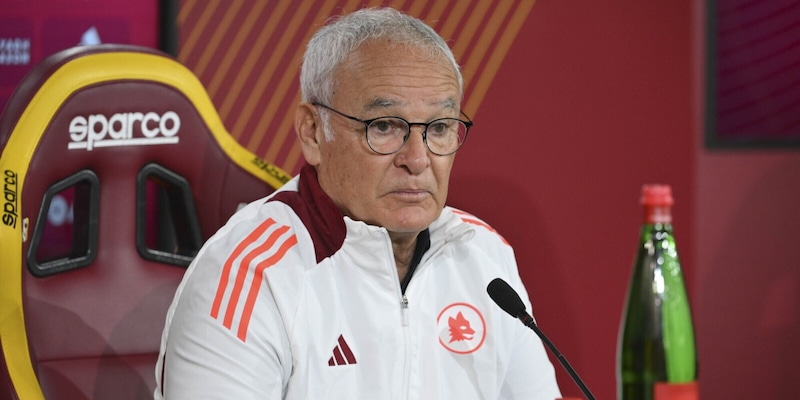 Ranieri: "Roma in Champions? Se gli altri 'sbragano'. Soulé e Dovbyk..." 15 Ranieri: "Roma in Champions? Se gli altri 'sbragano'. Soulé e Dovbyk..."