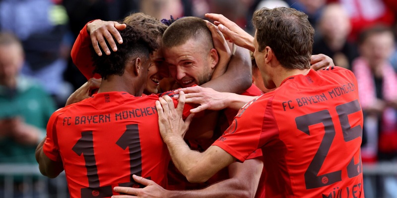 Tris Bayern al Magonza, titolo ipotecato. Il Leverkusen rimanda la festa 1 Tris Bayern al Magonza, titolo ipotecato. Il Leverkusen rimanda la festa