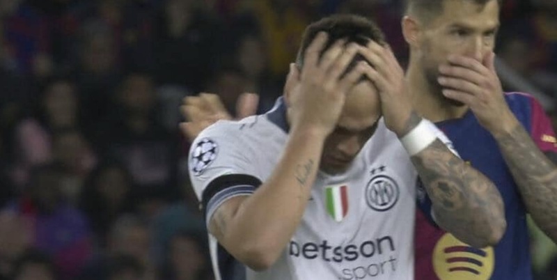 Lautaro ko, guaio Inter: l'infortunio col Barcellona, cosa fa Inzaghi 1 Lautaro ko, guaio Inter: l'infortunio col Barcellona, cosa fa Inzaghi