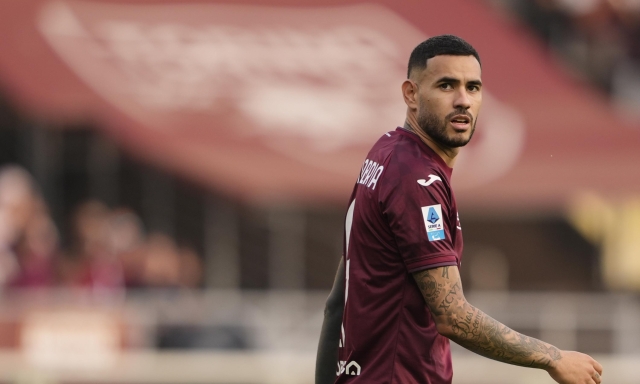 Como-Torino, le formazioni ufficiali: Douvikas titolare, Paz in panchina. Sanabria dal 1' 1 Como-Torino, le formazioni ufficiali: Douvikas titolare, Paz in panchina. Sanabria dal 1'