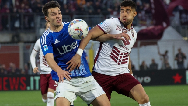 Como-Torino, le pagelle: Douvikas gol e pressing (7), Elmas è una spina nel fianco (6,5) 1 Como-Torino, le pagelle: Douvikas gol e pressing (7), Elmas è una spina nel fianco (6,5)
