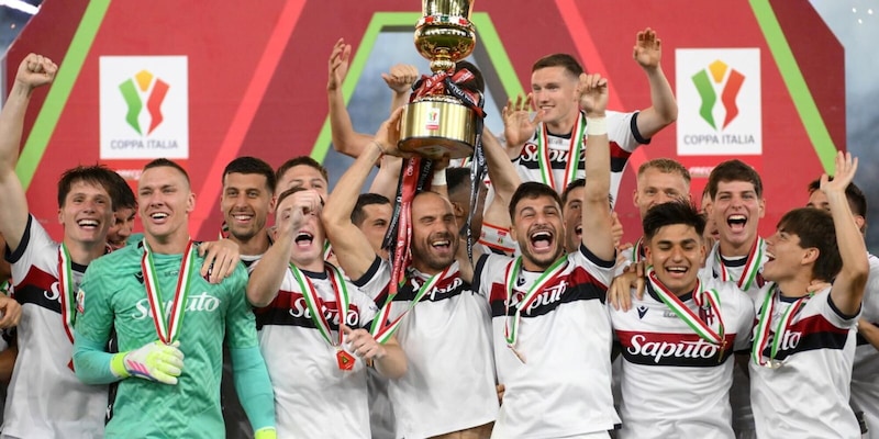 Alza la Coppa, Bologna! L'hai conquistata alla grande 14 Alza la Coppa, Bologna! L'hai conquistata alla grande