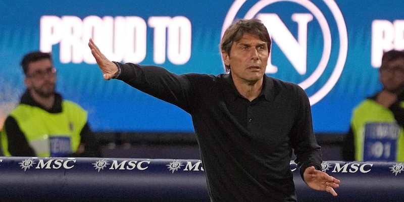 Il Napoli si è giocato il jolly. Ma lo scudetto è nelle mani di Conte 14 Il Napoli si è giocato il jolly. Ma lo scudetto è nelle mani di Conte