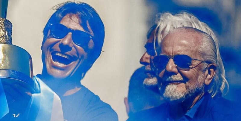 Conte, vertice decisivo con De Laurentiis: il richiamo della Juve è forte, ma la moglie e Oriali...
