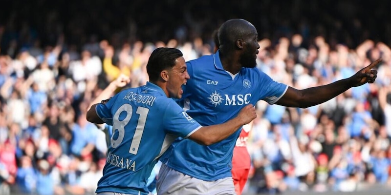 Napoli, le scelte di Conte: avanti con Raspadori e Lukaku 16 Napoli, le scelte di Conte: avanti con Raspadori e Lukaku