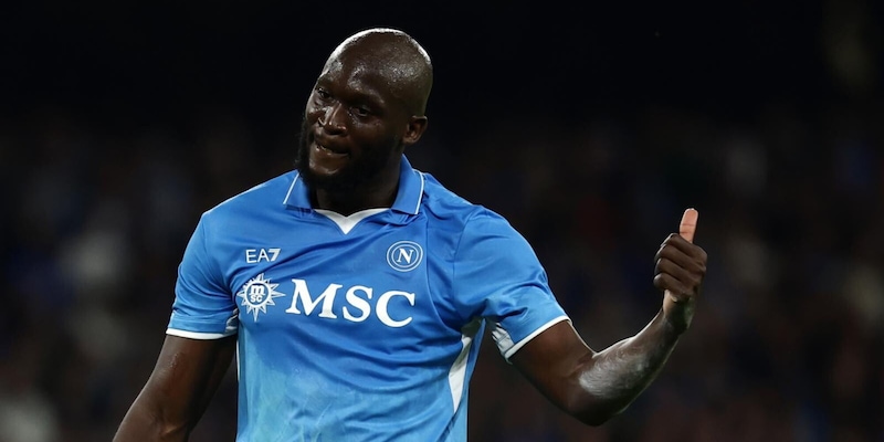 Napoli, Lukaku vede il Lecce e prenota il gol 16 Napoli, Lukaku vede il Lecce e prenota il gol