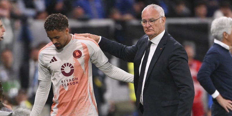 Ranieri ancora furioso, discorso alla squadra a Trigoria: l'obiettivo è l'Europa 14 Ranieri ancora furioso, discorso alla squadra a Trigoria: l'obiettivo è l'Europa