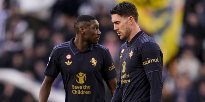 Juve, flop attaccanti: quanto costano al mese Vlahovic e Kolo Muani, la cifra è pazzesca