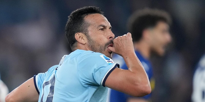 Lazio, il piano anti-Inter: Pedro si scalda per giocare a San Siro 1 Lazio, il piano anti-Inter: Pedro si scalda per giocare a San Siro