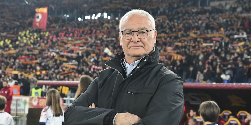 Coreografia Roma e omaggio a Ranieri, cosa ha chiesto la Curva Sud: la richiesta sui social 16 Coreografia Roma e omaggio a Ranieri, cosa ha chiesto la Curva Sud: la richiesta sui social