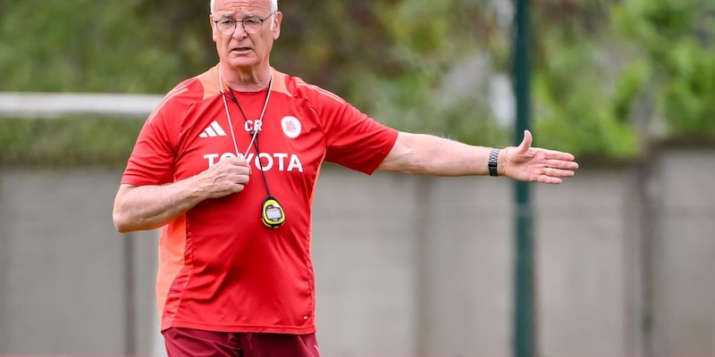 Ranieri, da Cagliari a Roma passando per cinque nazioni: il giro del mondo di una leggenda 14 Ranieri, da Cagliari a Roma passando per cinque nazioni: il giro del mondo di una leggenda