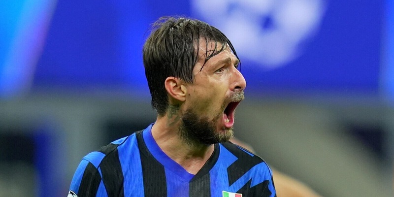 "Acerbi meglio del pastore tedesco": spopola la frase della leggenda Real 12 "Acerbi meglio del pastore tedesco": spopola la frase della leggenda Real