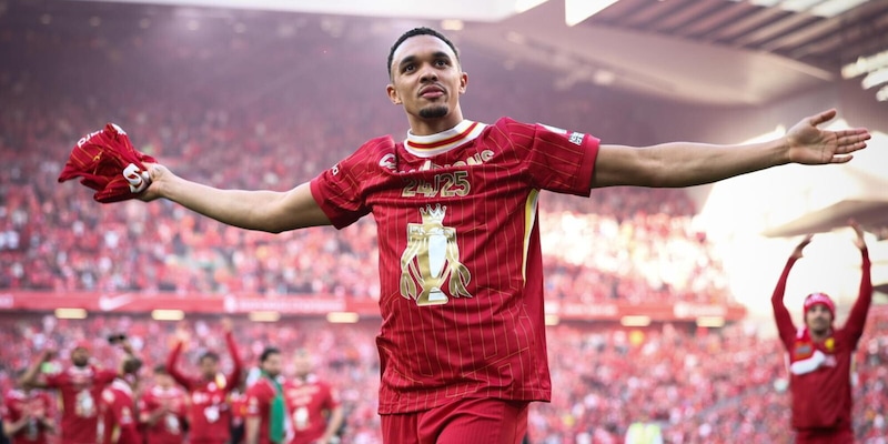 Alexander-Arnold al Real Madrid, manca solo la firma: i dettagli 15 Alexander-Arnold al Real Madrid, manca solo la firma: i dettagli