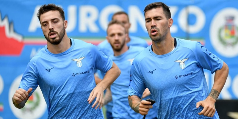 Lazio, la spinosa situazione di Gila e Romagnoli in vista del calciomercato 15 Lazio, la spinosa situazione di Gila e Romagnoli in vista del calciomercato