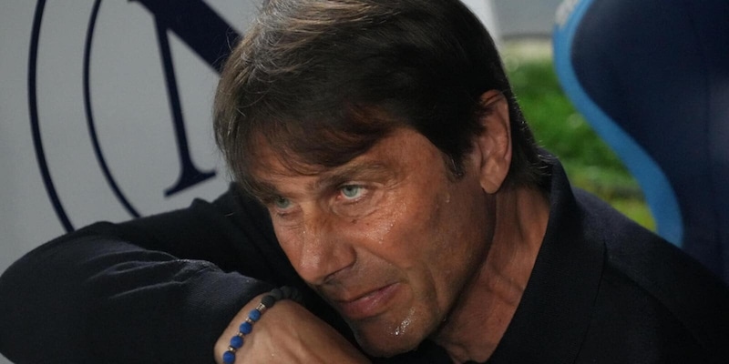 Il Napoli cerca gloria a Parma: Conte all’esame Scudetto 14 Il Napoli cerca gloria a Parma: Conte all’esame Scudetto