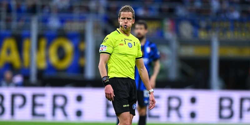 Serie A, gli arbitri della 35a giornata: Chiffi per Roma-Fiorentina, Lecce-Napoli a Massa 14 Serie A, gli arbitri della 35a giornata: Chiffi per Roma-Fiorentina, Lecce-Napoli a Massa