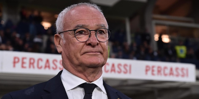 Roma Club Montecitorio: "Grazie Mister Ranieri per aver difeso la Roma" 15 Roma Club Montecitorio: "Grazie Mister Ranieri per aver difeso la Roma"