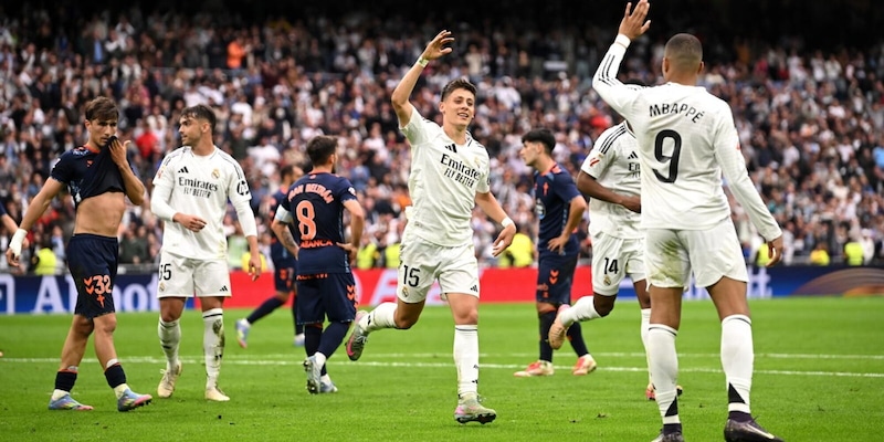 Il Real Madrid resta in scia del Barcellona: Güler e doppio Mbappé stendono il Celta Vigo 14 Il Real Madrid resta in scia del Barcellona: Güler e doppio Mbappé stendono il Celta Vigo