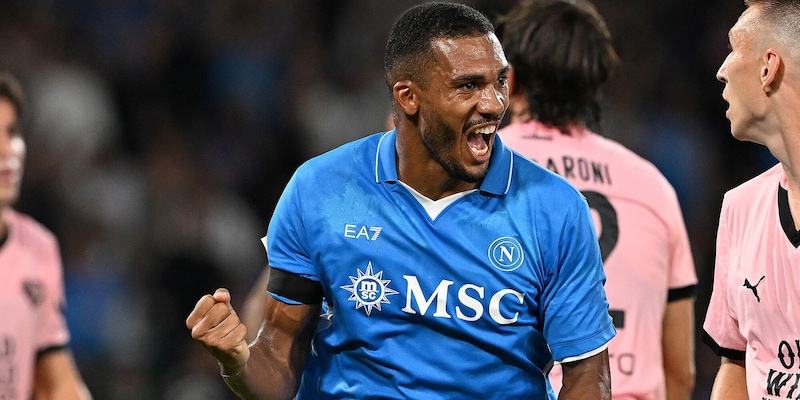 Juan Jesus, lo scudetto Napoli e la figura di Conte. Poi cita il motto Juve 1 Juan Jesus, lo scudetto Napoli e la figura di Conte. Poi cita il motto Juve