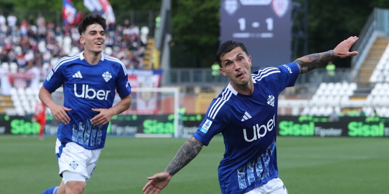 Tris Como, Fabregas è decimo! Cagliari, la salvezza deve attendere 13 Tris Como, Fabregas è decimo! Cagliari, la salvezza deve attendere