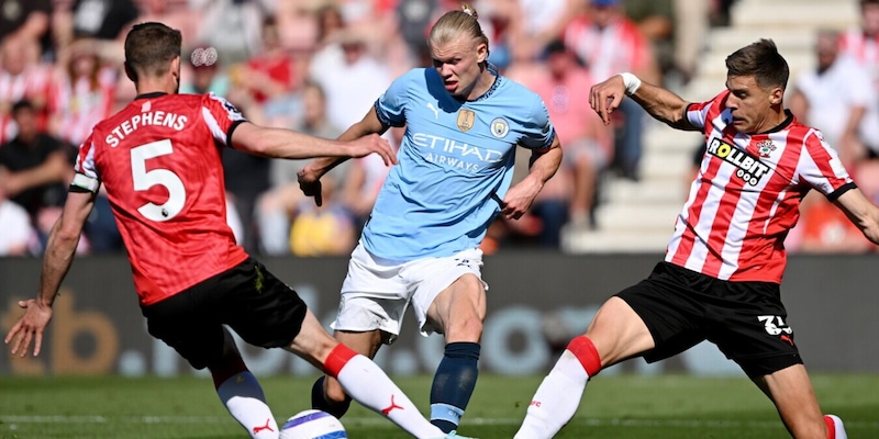 Il City scivola sul più bello: fallito l'aggancio all'Arsenal...contro il Southampton 12 Il City scivola sul più bello: fallito l'aggancio all'Arsenal...contro il Southampton