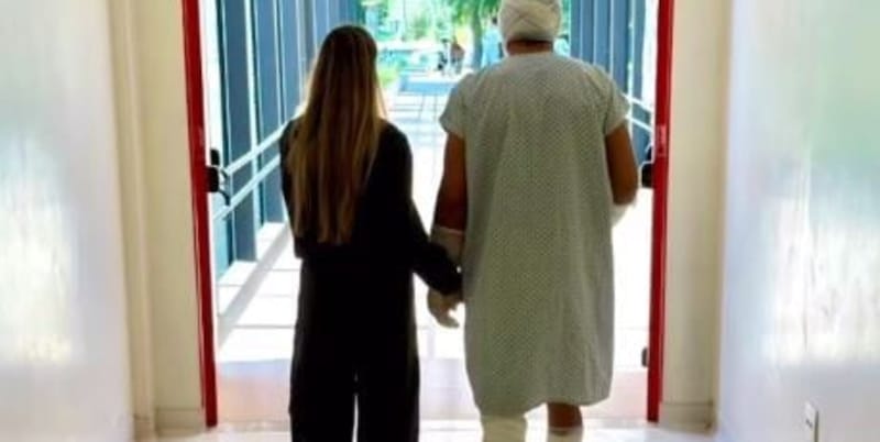 Lucio, il post shock dopo il grave incidente e l’esplosione: "Dio è il nostro rifugio" 16 Lucio, il post shock dopo il grave incidente e l’esplosione: "Dio è il nostro rifugio"