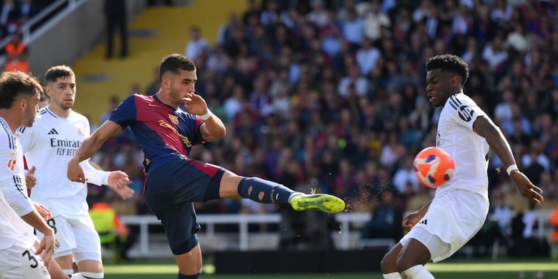 Polemiche Clasico, caos social dopo Barcellona-Real: "Come fanno a non dare un rigore così?" 15 Polemiche Clasico, caos social dopo Barcellona-Real: "Come fanno a non dare un rigore così?"