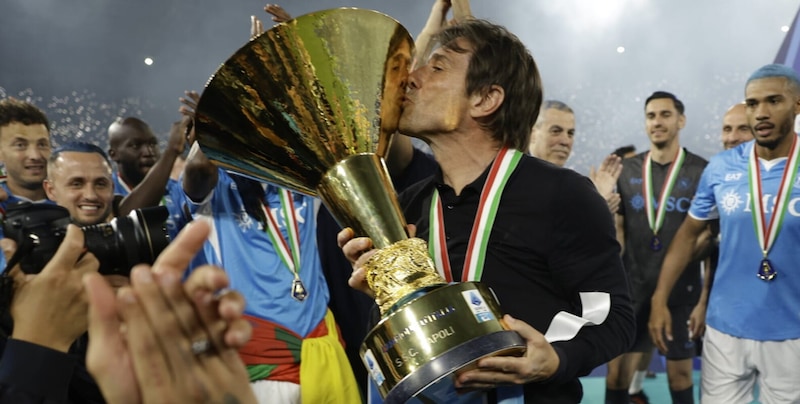Conte, dalla Juve al Napoli il segreto dello Scudetto è sempre quello. Ed è il migliore d'Europa 16 Conte, dalla Juve al Napoli il segreto dello Scudetto è sempre quello. Ed è il migliore d'Europa
