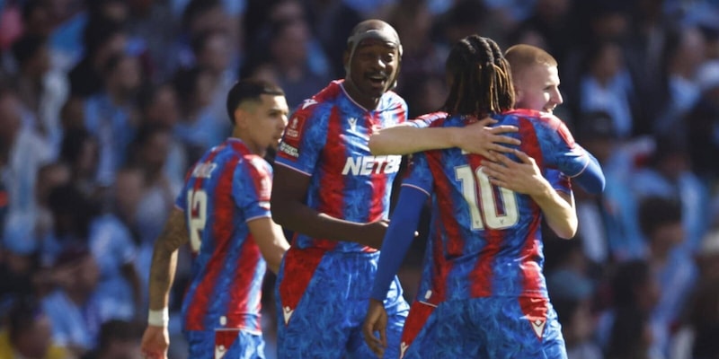 Eze condanna il Manchester City di Guardiola, il Crystal Palace vince la FA Cup 14 Eze condanna il Manchester City di Guardiola, il Crystal Palace vince la FA Cup