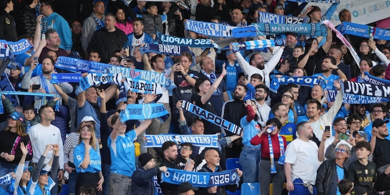 Lecce-Napoli, annullati 700 biglietti che aggiravano le misure organizzative 14 Lecce-Napoli, annullati 700 biglietti che aggiravano le misure organizzative