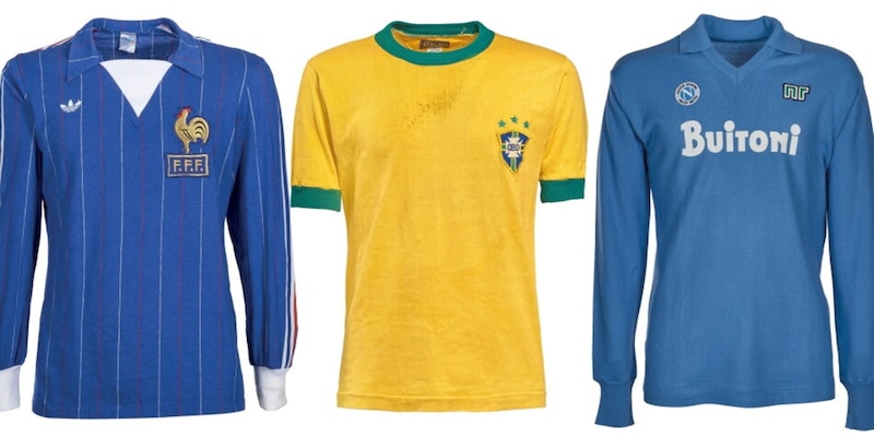 Da Maradona a Pelé e Gigi Riva: all'asta le maglie del Napoli, Brasile e Italia 15 Da Maradona a Pelé e Gigi Riva: all'asta le maglie del Napoli, Brasile e Italia
