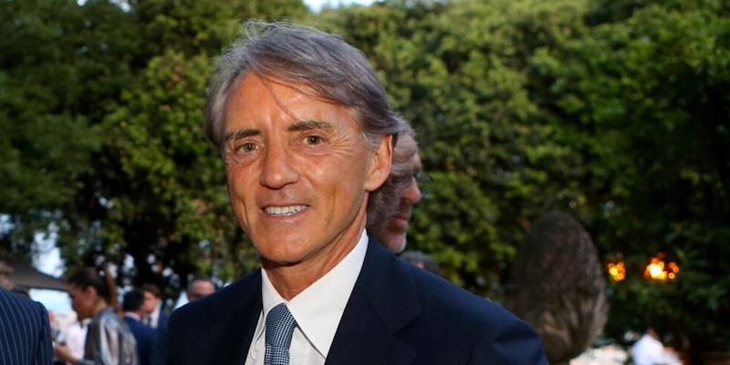 Mancini: "Napoli favorito per lo scudetto. Samp? Il suo palcoscenico è la Serie A" 14 Mancini: "Napoli favorito per lo scudetto. Samp? Il suo palcoscenico è la Serie A"