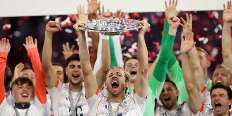 Bundesliga, festa Bayern nello stadio della finale di Champions League 14 Bundesliga, festa Bayern nello stadio della finale di Champions League