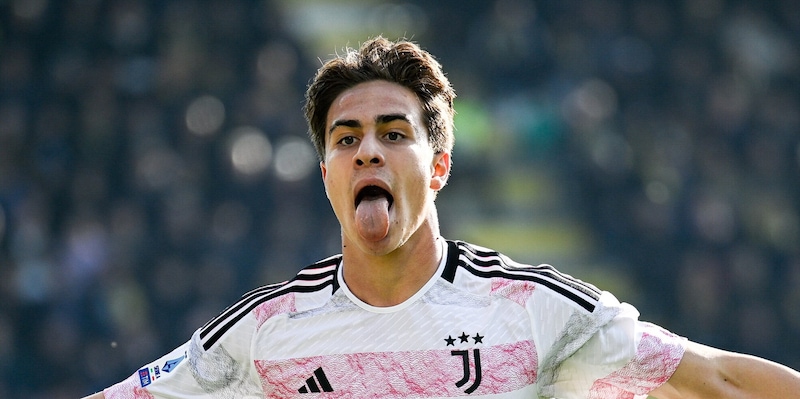 Juve, sponsor Jeep: accordo fino al 2028. Quanto incasserà il club bianconero 14 Juve, sponsor Jeep: accordo fino al 2028. Quanto incasserà il club bianconero