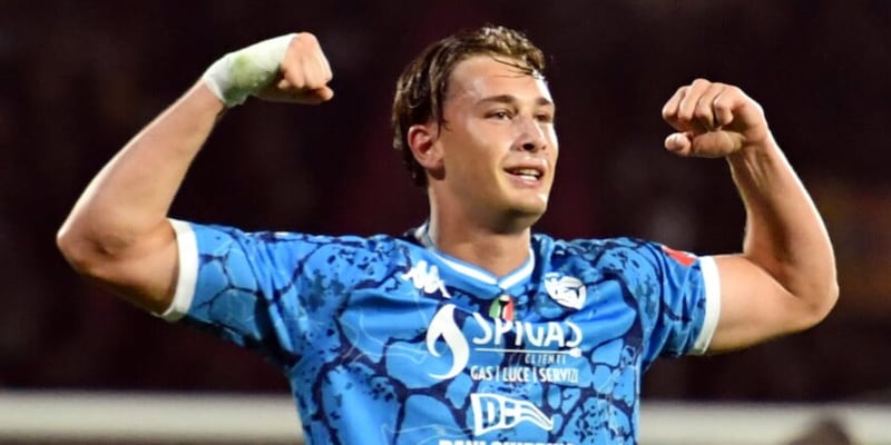 Playoff Serie B, lo Spezia ipoteca la finale. Cremonese ko, 2-1 Juve Stabia all'andata 14 Playoff Serie B, lo Spezia ipoteca la finale. Cremonese ko, 2-1 Juve Stabia all'andata