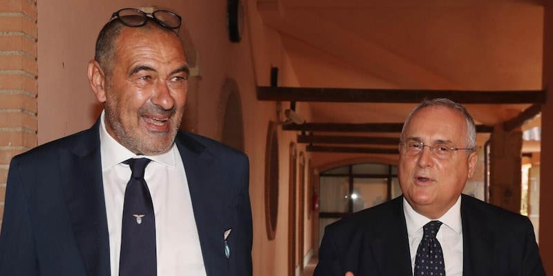 Lazio, c’è l’incontro per Sarri: agenti a cena con Fabiani
