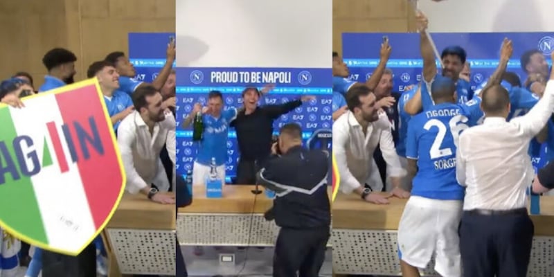 Delirio Napoli, i giocatori interrompono Conte in conferenza: scatta la festa 14 Delirio Napoli, i giocatori interrompono Conte in conferenza: scatta la festa