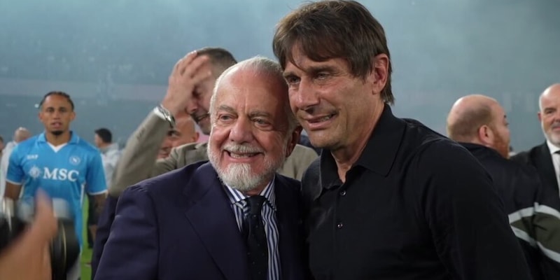 De Laurentiis: "Chapeau a Conte, lo rispetto e gli dico Resta e fai la Champions col Napoli" 15 De Laurentiis: "Chapeau a Conte, lo rispetto e gli dico Resta e fai la Champions col Napoli"