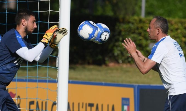 Palline da tennis, parate e video: il filo che lega Gigio e Sommer al "mago" Spinelli 16 Palline da tennis, parate e video: il filo che lega Gigio e Sommer al "mago" Spinelli