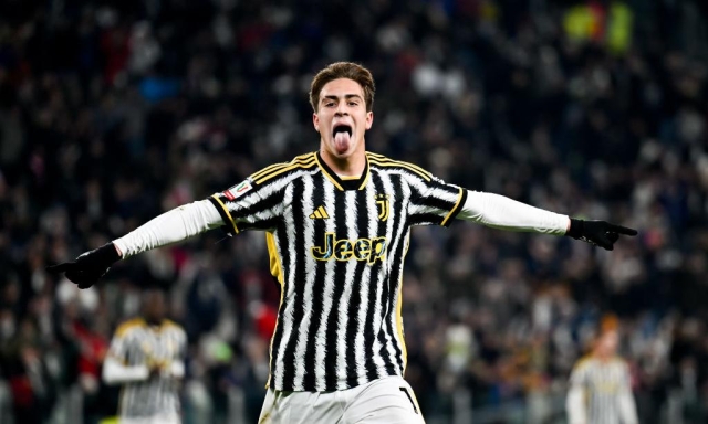 Sponsor, la Juve raddoppia: torna il marchio Jeep, entrano 69 milioni 15 Sponsor, la Juve raddoppia: torna il marchio Jeep, entrano 69 milioni