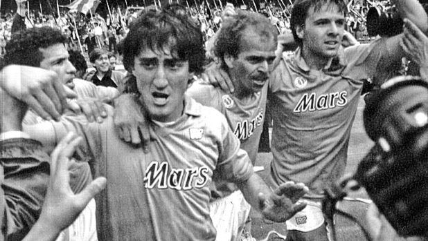 De Napoli: "Conte è una garanzia, il Napoli non scenderà dal trono..." 1 De Napoli: "Conte è una garanzia, il Napoli non scenderà dal trono..."