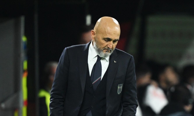 Spalletti: "Io e De Laurentiis non ci siamo più sentiti". E su Totti: "Siamo amici, ma..." 16 Spalletti: "Io e De Laurentiis non ci siamo più sentiti". E su Totti: "Siamo amici, ma..."