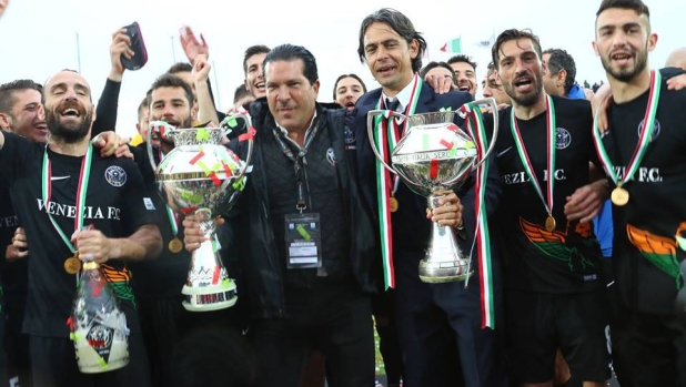 Pippo Inzaghi: il Viareggio col Milan, le promozioni, le coppe e i successi storici 1 Pippo Inzaghi: il Viareggio col Milan, le promozioni, le coppe e i successi storici