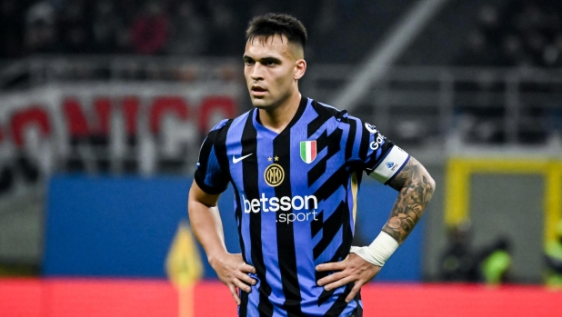 LIVE Alle 21 Inter-Barcellona: il pullman blaugrana sulla strada per San Siro