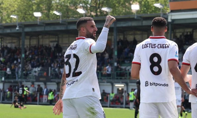 I benefici del 3-4-3 e il ritorno di Walker: tre settimane e una coppa per tenersi il Milan 1 I benefici del 3-4-3 e il ritorno di Walker: tre settimane e una coppa per tenersi il Milan