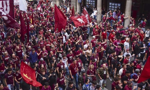 Torino, 8.000 in marcia verso il Colle per ricordare gli eroi di Superga