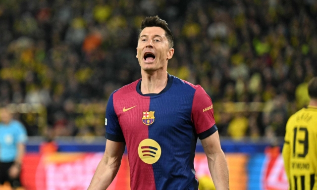 Inter, con il Barça un problema in più: convocato Lewandowski, domani sarà almeno in panchina 1 Inter, con il Barça un problema in più: convocato Lewandowski, domani sarà almeno in panchina